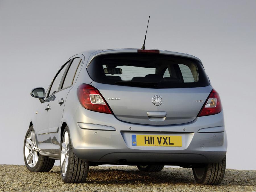  Vauxhall Corsa 5-Door 2006 года  (фото 3 из 16)